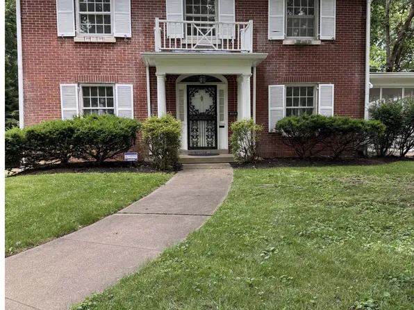 2505 Valletta Rd, Seneca Gardens, KY 40205