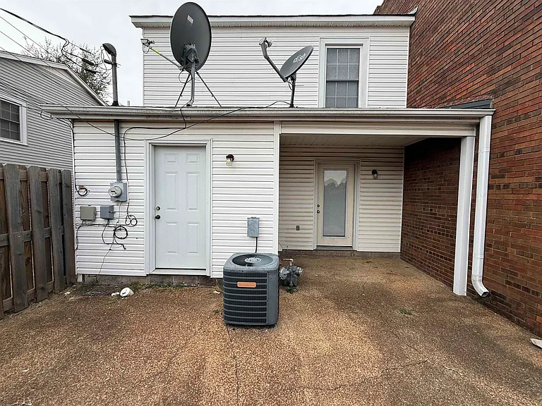 226 Hickory Trl — Photo 7