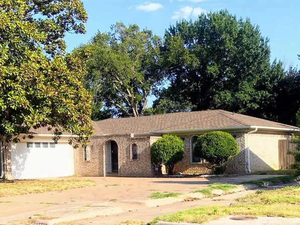 8708 Main St, North Richland Hills, TX 76182