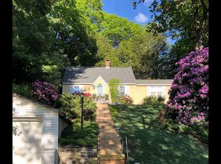122 Porter Ave, Middlebury, CT 06762