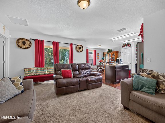 5th image of 518 MATECUMBE Court