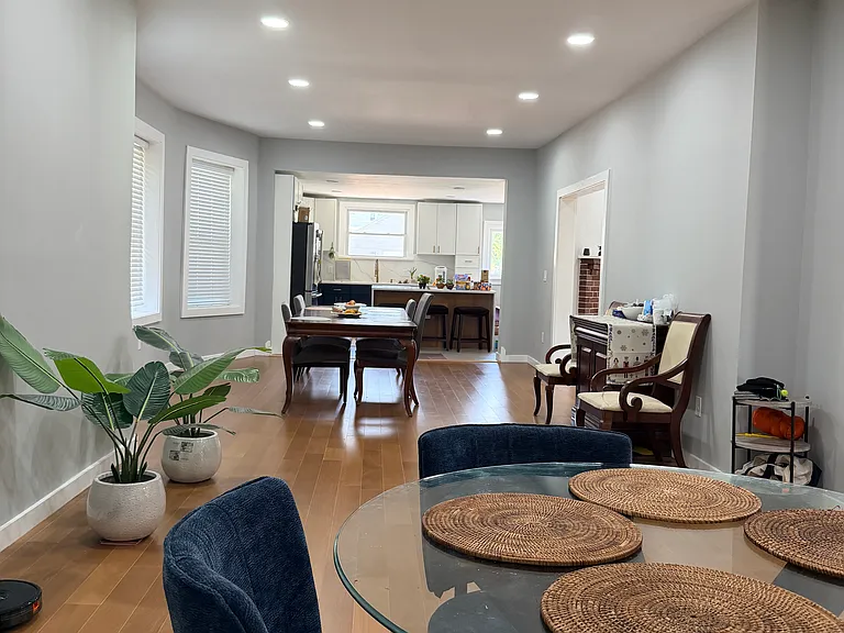 123 Bryn Mawr Ave — Photo 14