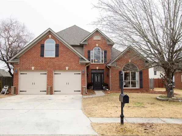 2033 Stonecreek Ct, Helena, AL 35080