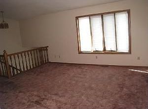 3rd image of 5392 Upper 147th St W