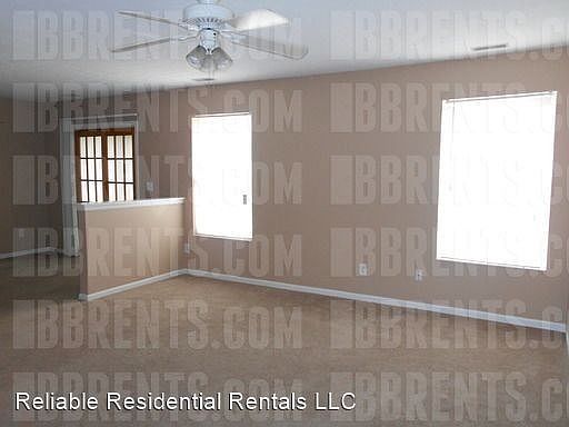 3rd image of 568 Whispering Pines Pl