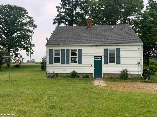 2004 Custer Rd, Deckerville, MI 48427
