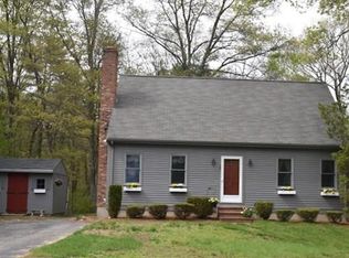 35 Winter Brook Rd, Bridgewater, MA 02324