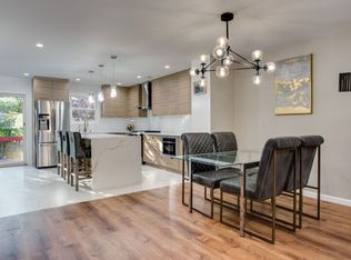 137 Powerhouse Rd, Roslyn Heights, NY 11577