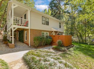 135 Drummond Pl, Cary, NC 27511
