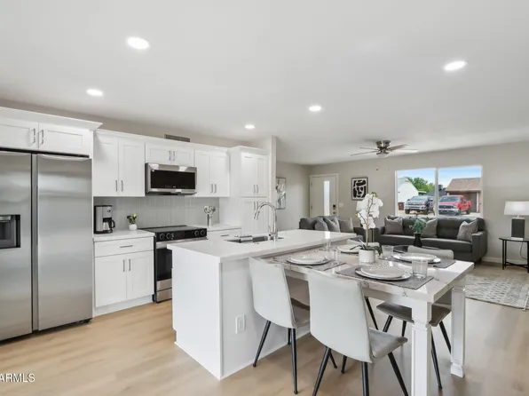 6914 W CANTERBURY Drive, Peoria, AZ 85345