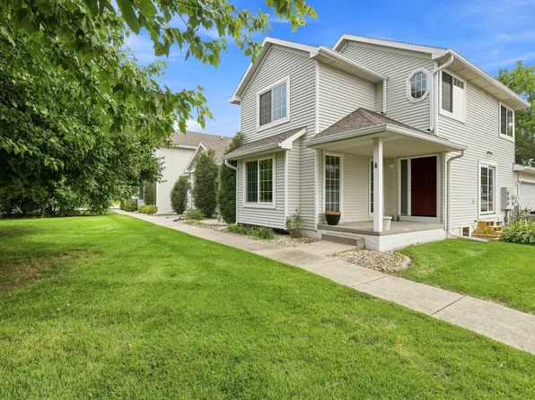 555 SE Laurel St Unit 4, Waukee, IA 50263