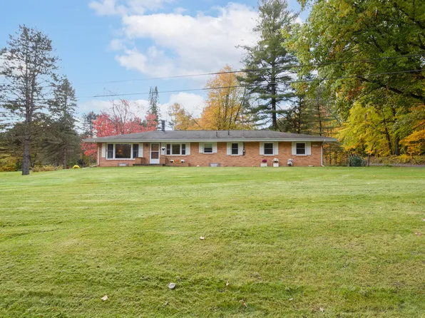 10601 Seymour Rd, Grass Lake, MI 49240