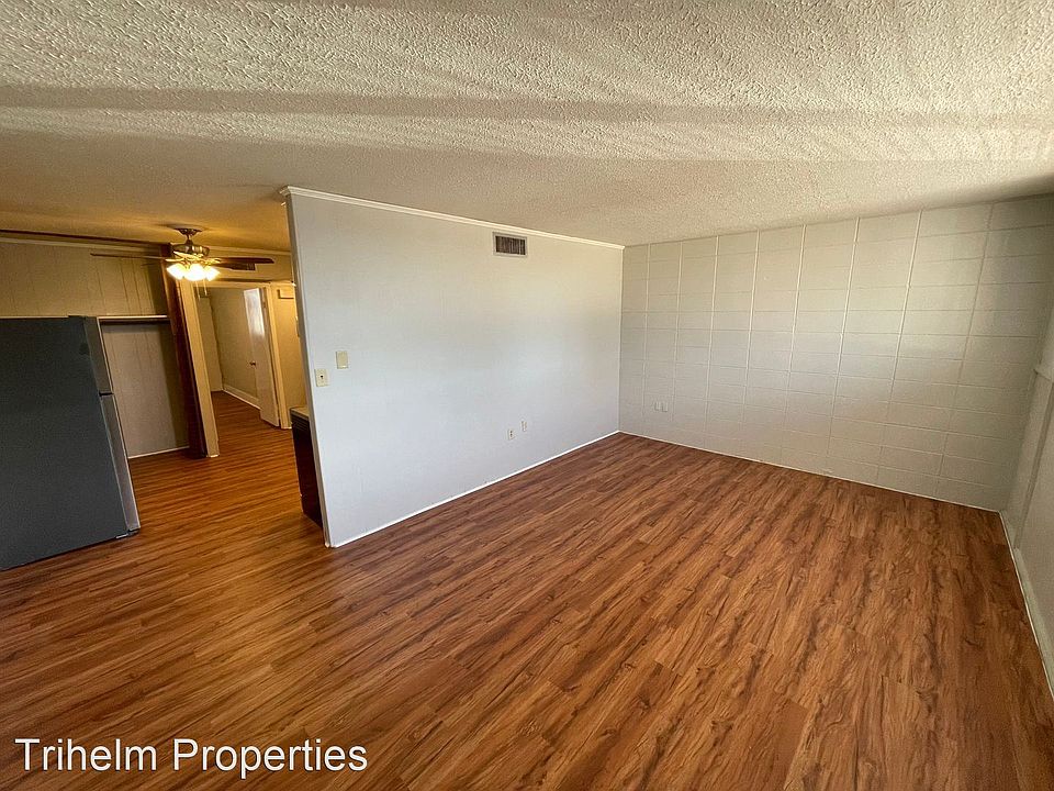 2nd image of 203 S College St #1