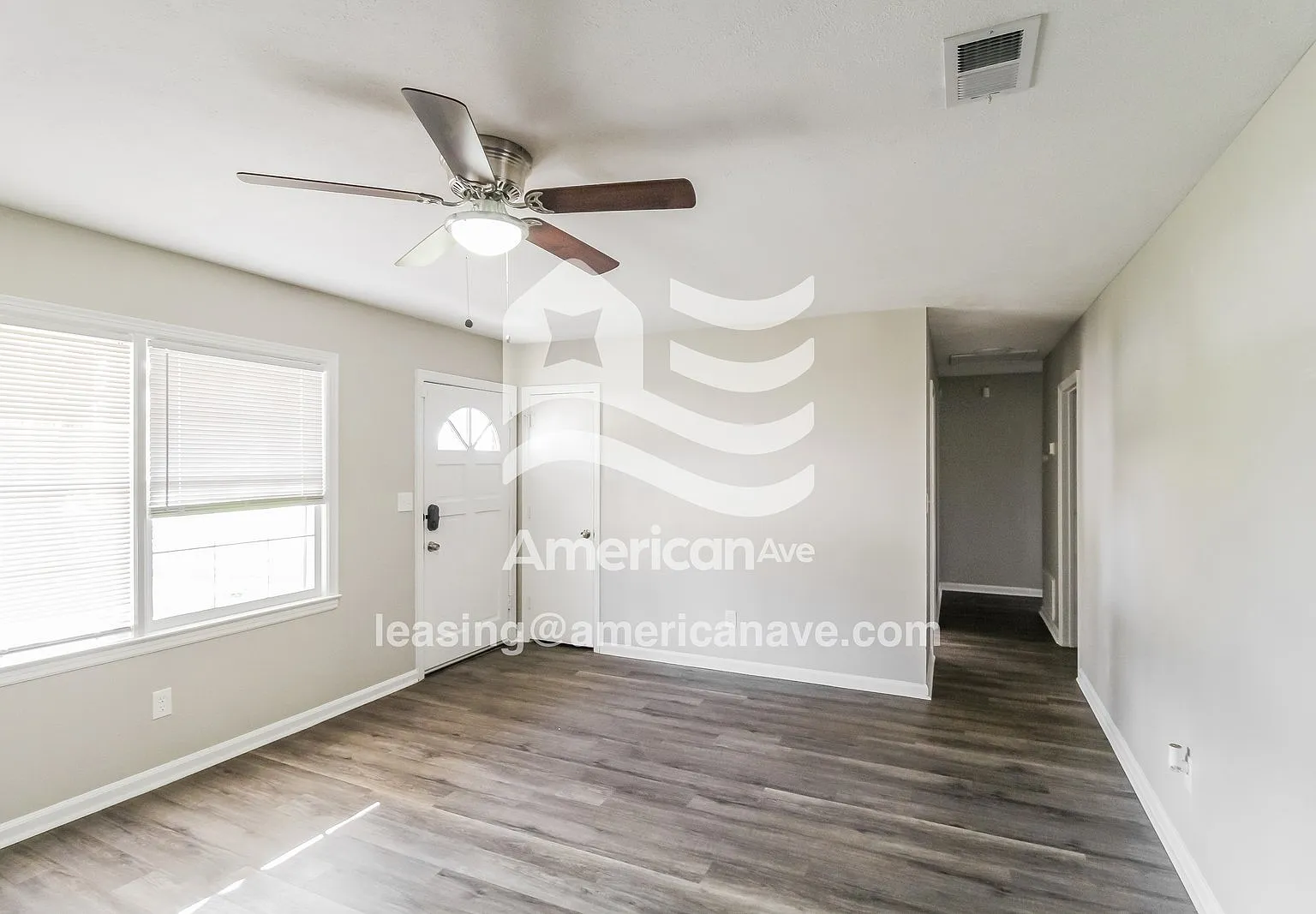 2 bed, 1.0 bath, 1410 sqft, $1,025 — Photo 2