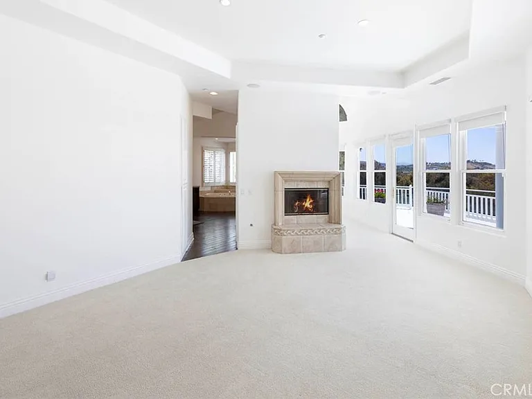 12 San Remo — Photo 25