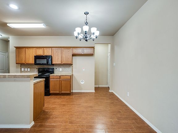 4th image of 2509 Sedona St