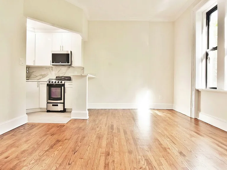 253 W 91st St #4B — Photo 9