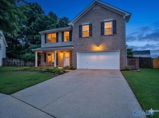 126 Cloverwood Dr SW, Huntsville, AL 35824