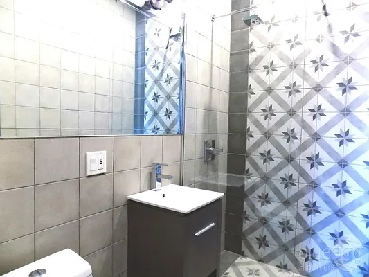 Rented by Blue Egg Realty Corp | media 29