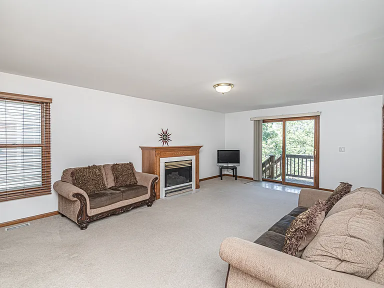 151 Spring Ave — Photo 8