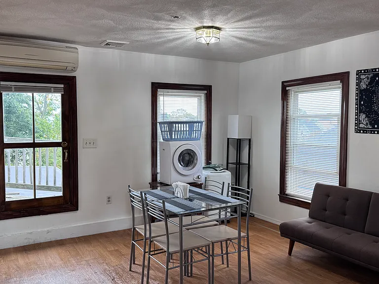 438 Pleasant St #3 — Photo 8