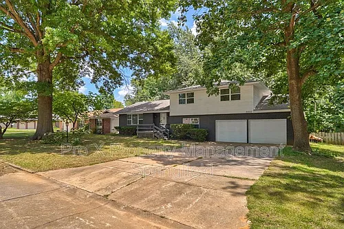 3332 S Southlyn Pl Photo 1