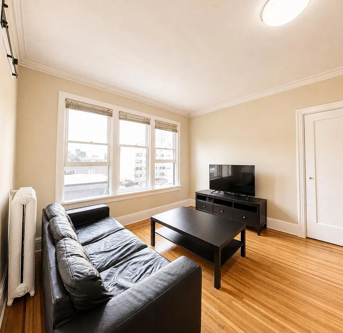 1 bed, 580 sqft, $2,750 — Photo 2