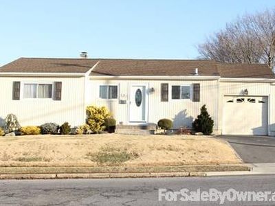 48 Charlotte Pl, Plainview, NY, 11803