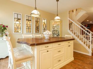459 Buffalo Ct, West New York, NJ 07093
