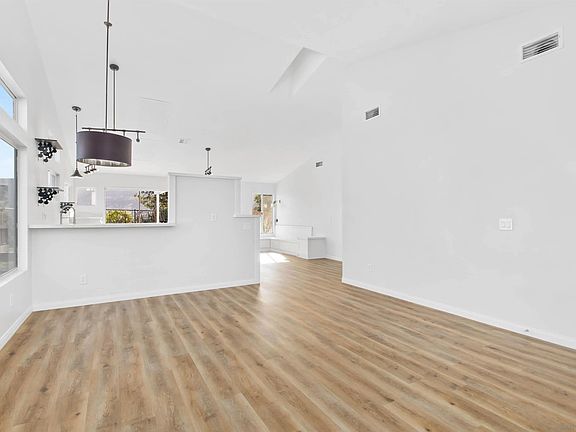 4th image of 15249 Lake Trail Cir