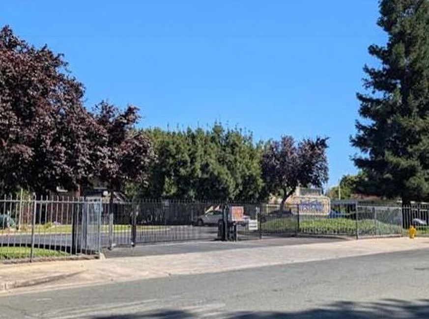 2nd image of 1699 Pyrenees Ave APT 96