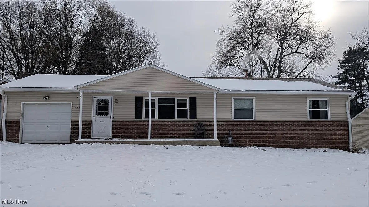 4716 Magnolia Rd NE photo 1