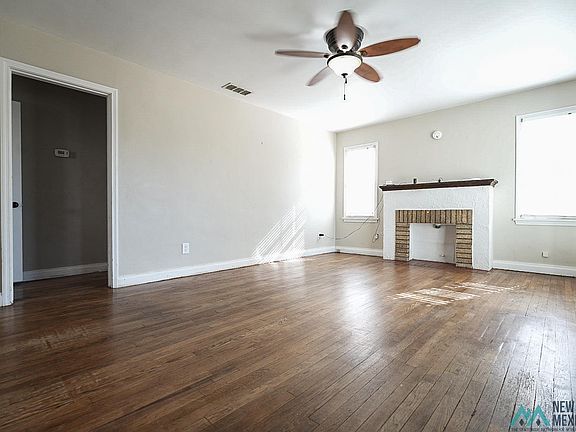 5th image of 1405 Sheldon St