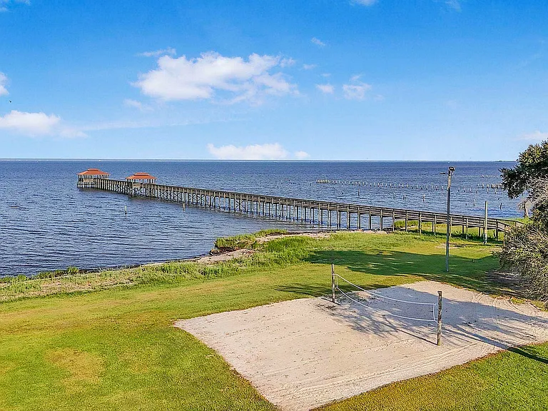 grandview pointe amenities drone-7