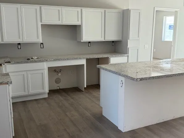 Havasupai Apartments, 1643 E Havasupai Dr #Bad8494f1, Bullhead City, AZ 86442