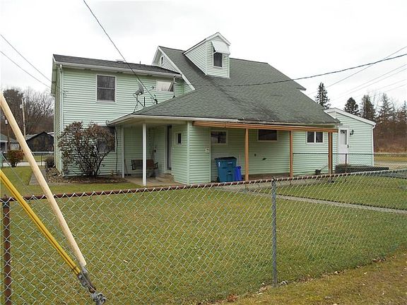 3rd image of 2891 Forest Ave