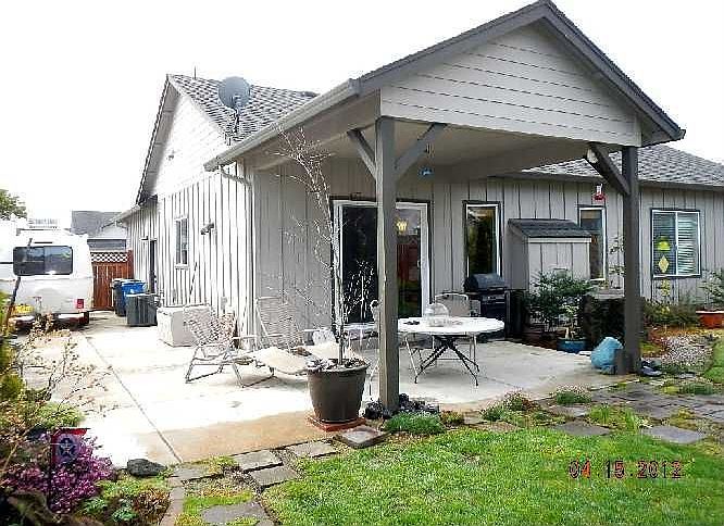 Patio/RV Parking