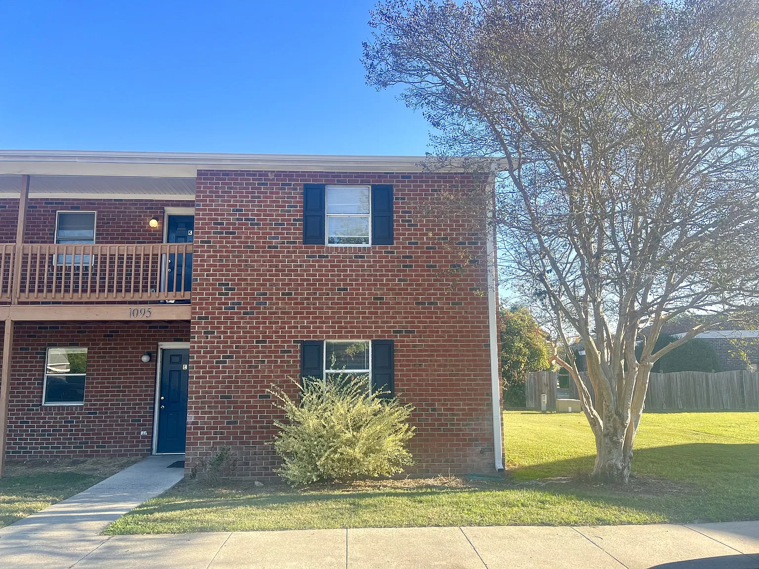 1095 Cheyenne Court - L — Photo 2