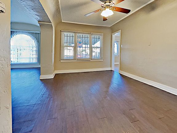 5th image of 1422 W 79th St