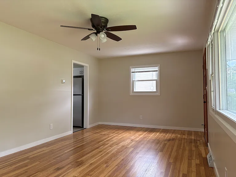 7567 Inland Dr — Photo 8