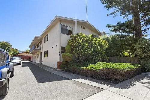 2911 Deakin St #3 Photo 1 2911 Deakin St #3 Photo 1