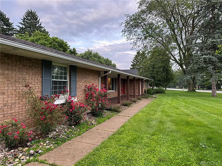 1201 E Centerville Station Rd — Photo 2