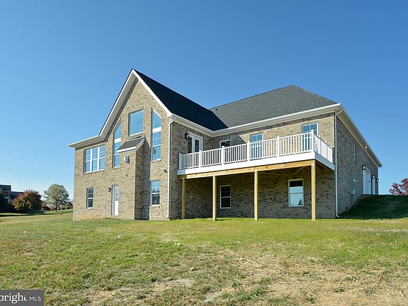 5th image of 109 Inez Ln