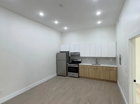 51 Lincoln Park, Newark, NJ