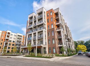 135 Canon Jackson Dr #204, Toronto, ON M6M 0C3