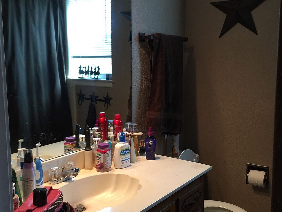 1st image of 4409 Graves Dr