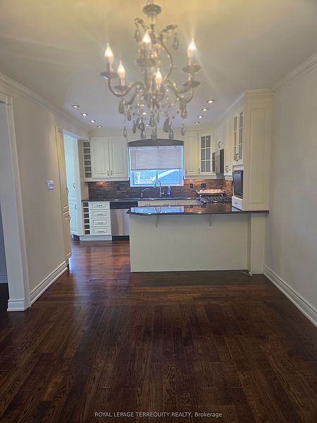 Ajax Townhouse for rent - 3 Bedrooms — photo 3