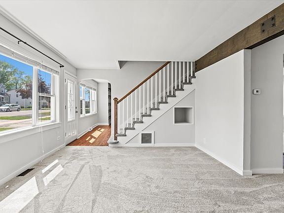 4th image of 148 Whitehall Ave
