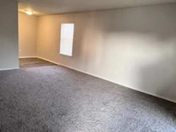 Hickory Grove Apartments