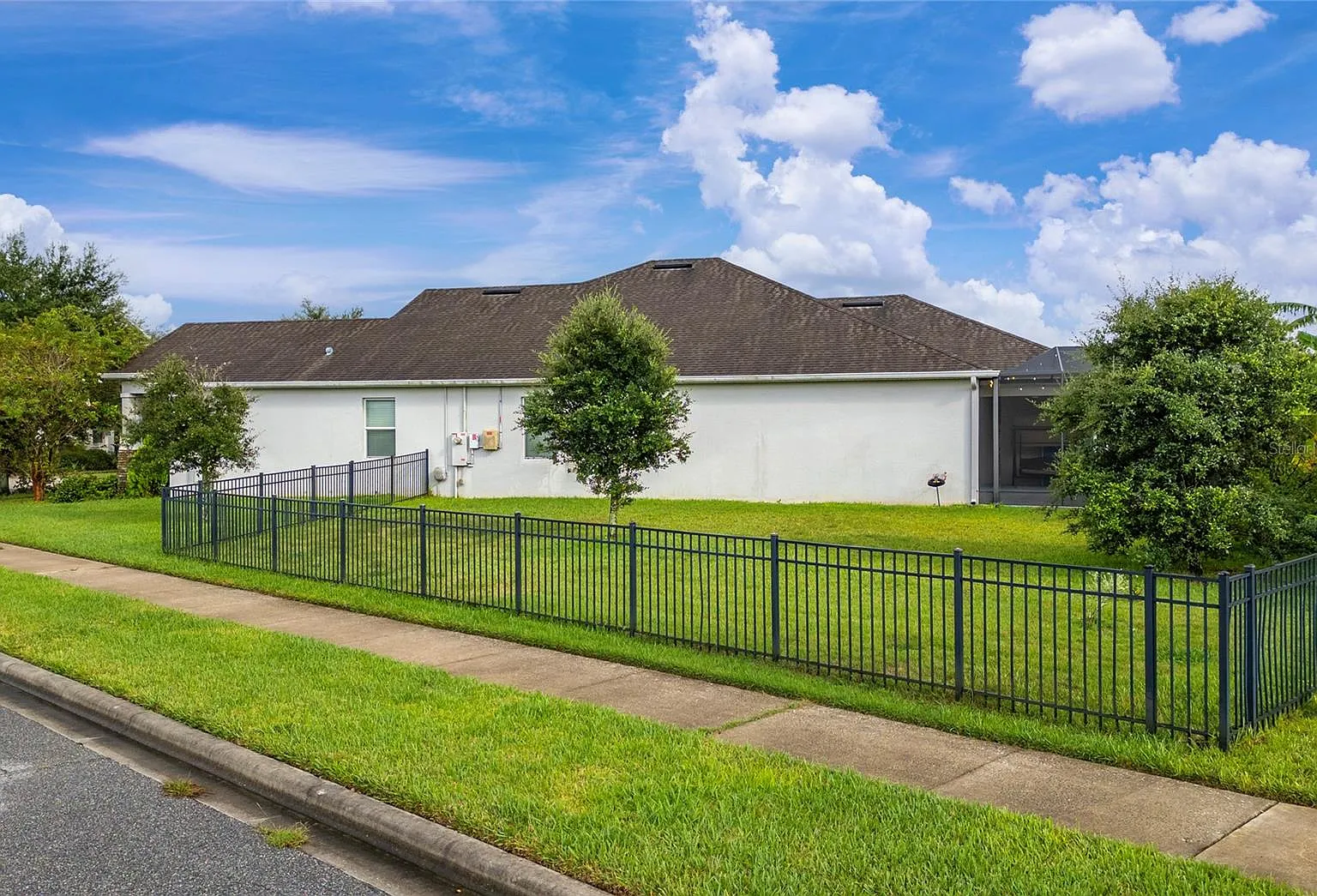 4 bed, 2650 sqft, $3,600 — Photo 4